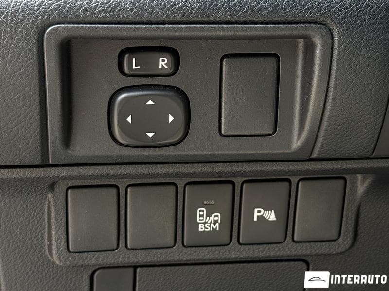 Lexus ES 300h 2012 — Миниатюра 11