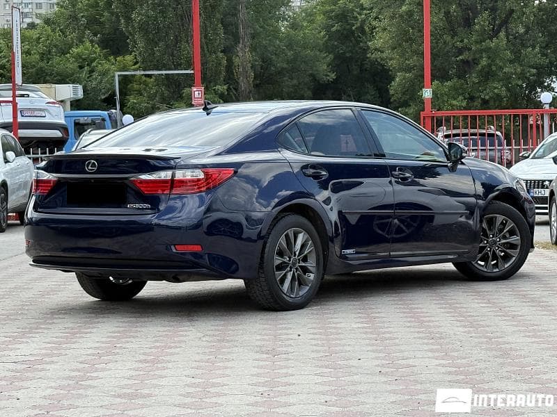 Lexus ES 300h 2012 — Миниатюра 2