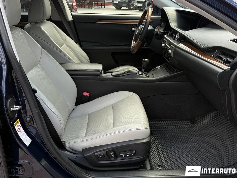 Lexus ES 300h 2012 — Миниатюра 19