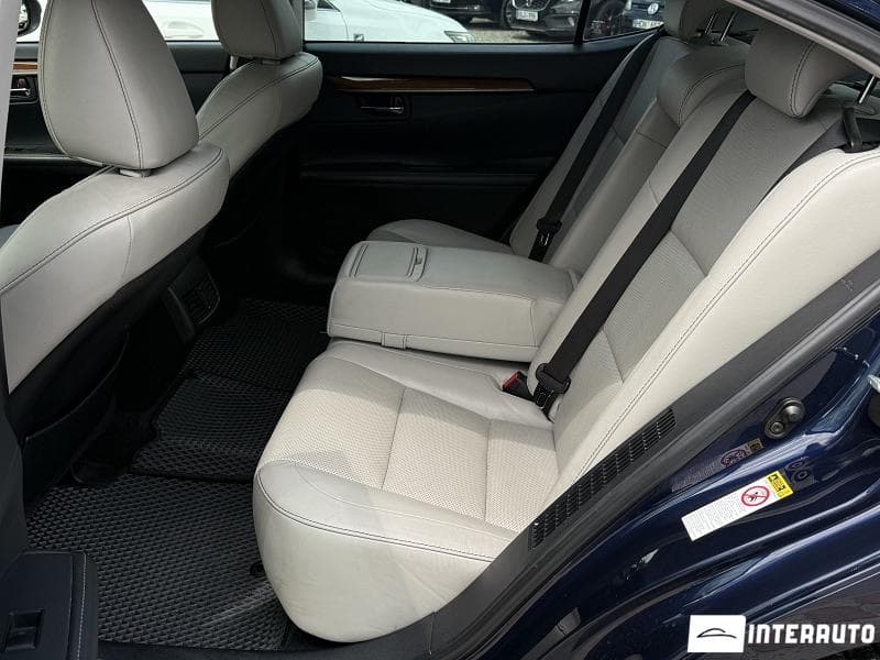 Lexus ES 300h 2012 — Миниатюра 20