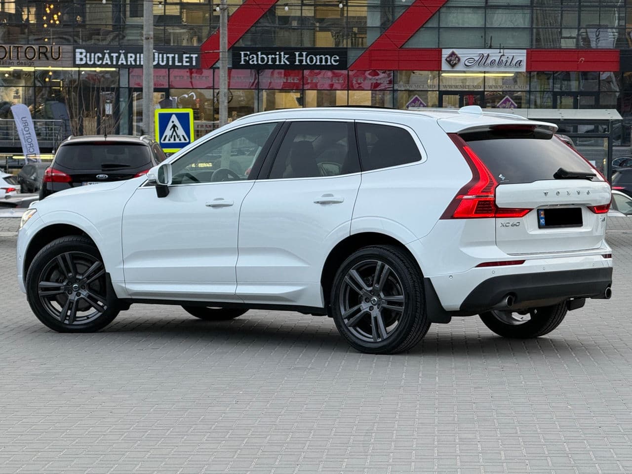 2019 Volvo XC 60 — Miniatură 4
