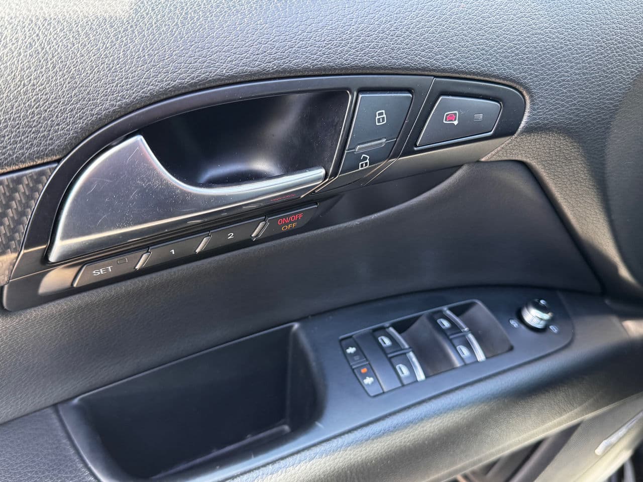 Audi Q7 2012 — Миниатюра 13