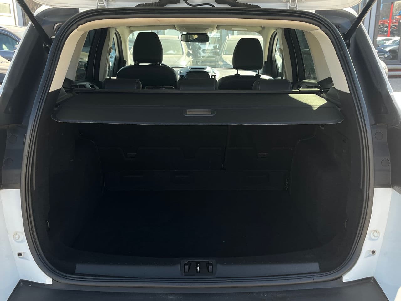 Ford Kuga 2017 — Миниатюра 16