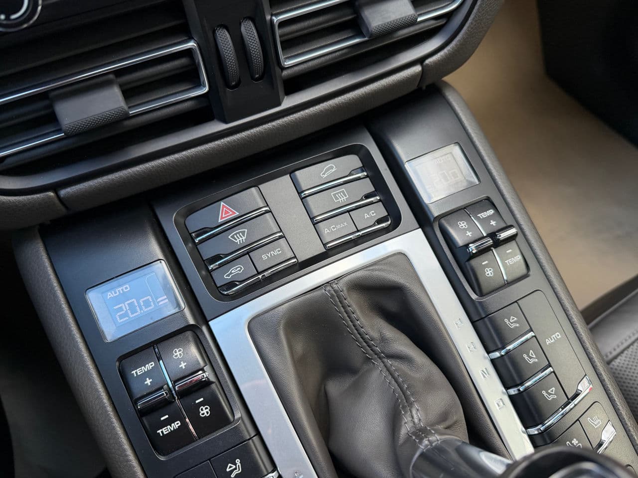 Porsche Macan 2020 — Миниатюра 14