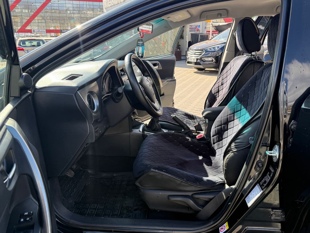 Toyota Auris 2014 — Миниатюра 5