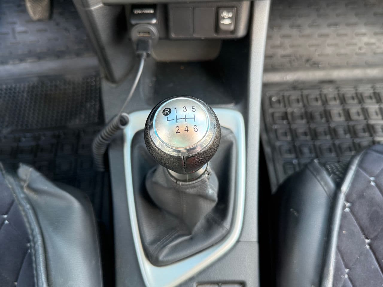 Toyota Auris 2014 — Миниатюра 12