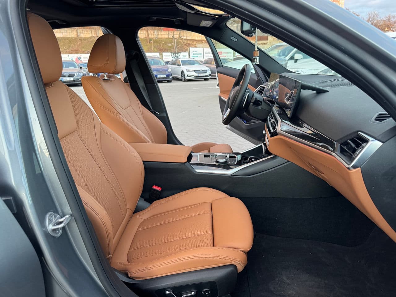 BMW 330 2024 — Миниатюра 13