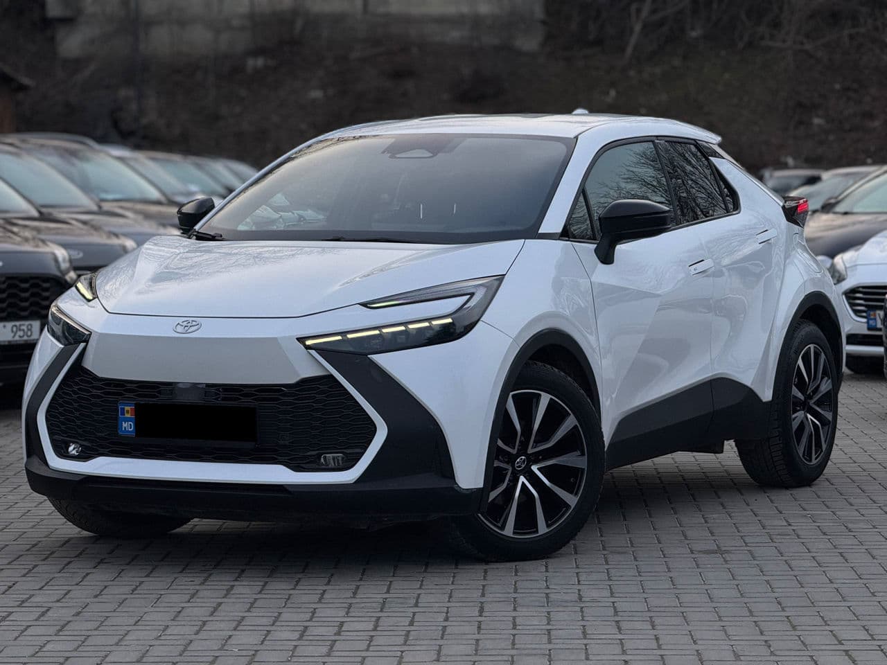 Toyota C-HR 2024 — Миниатюра 2