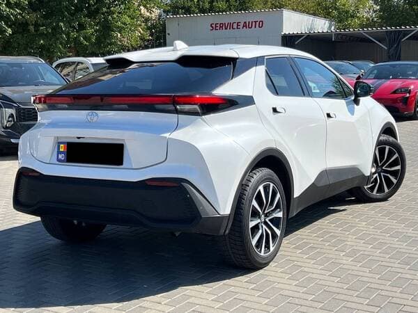 2024 Toyota C-HR — Miniatură 3