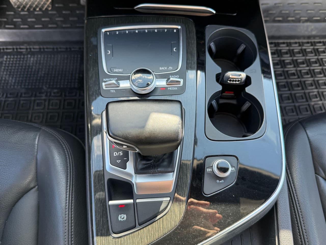 Audi Q7 2017 — Миниатюра 12