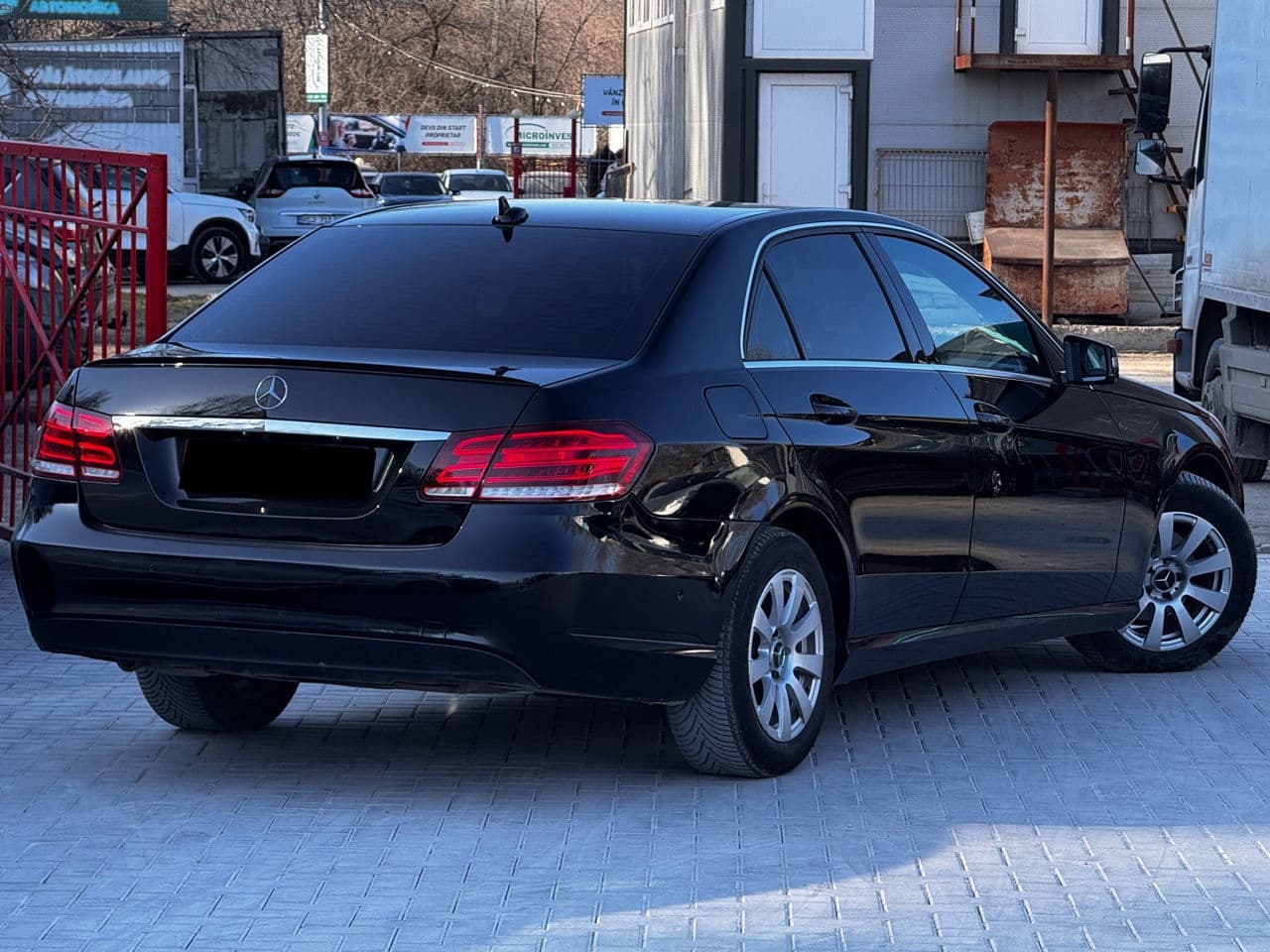 Mercedes E 220 2015 — Миниатюра 4