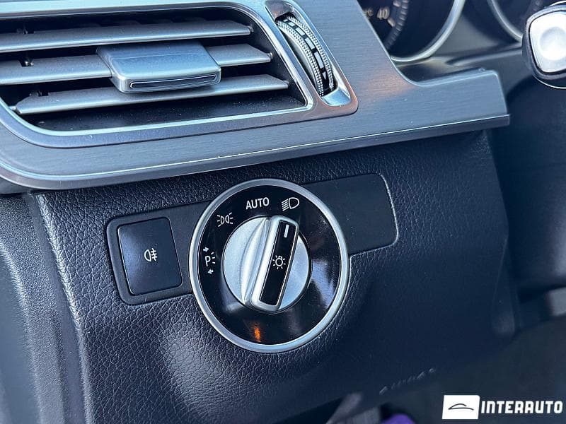 Mercedes E 220 2015 — Миниатюра 16