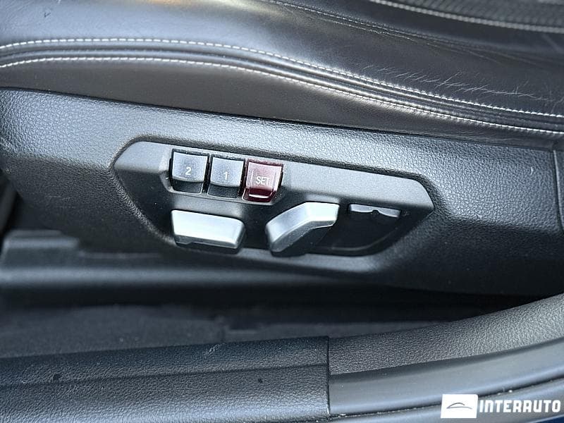 BMW 330E 2016 — Миниатюра 8