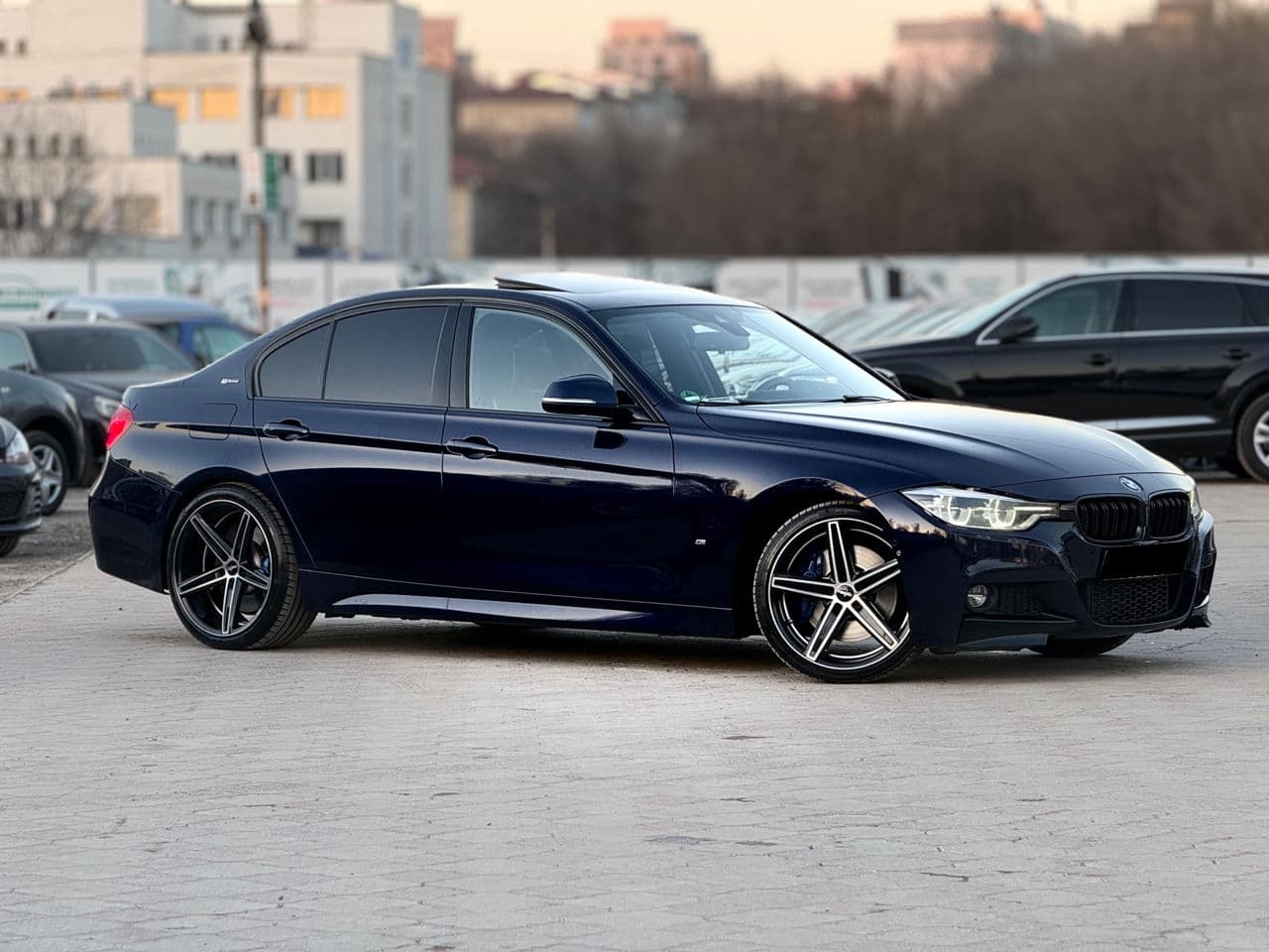 BMW 330E 2016 — Миниатюра 4