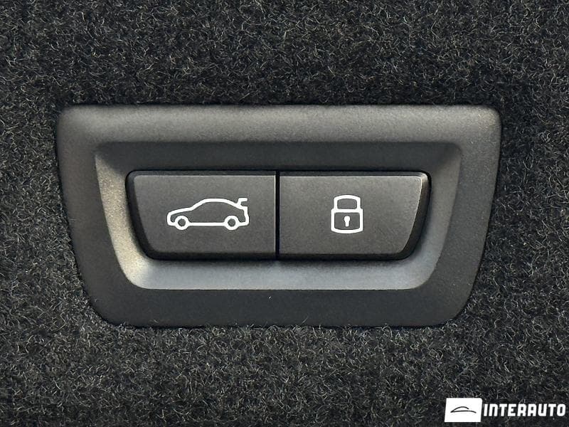 BMW 750e XDrive 2024 — Миниатюра 26
