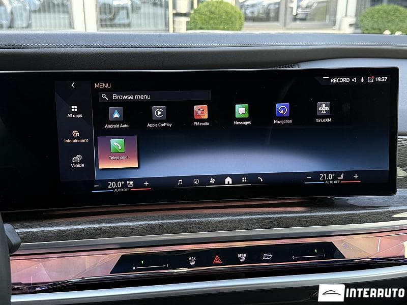 BMW 750e XDrive 2024 — Миниатюра 9