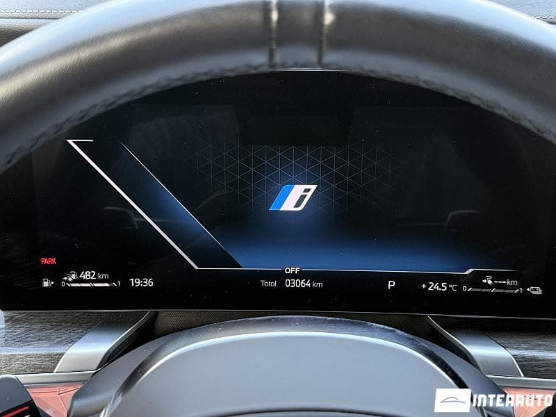 BMW 750e XDrive 2024 — Миниатюра 13