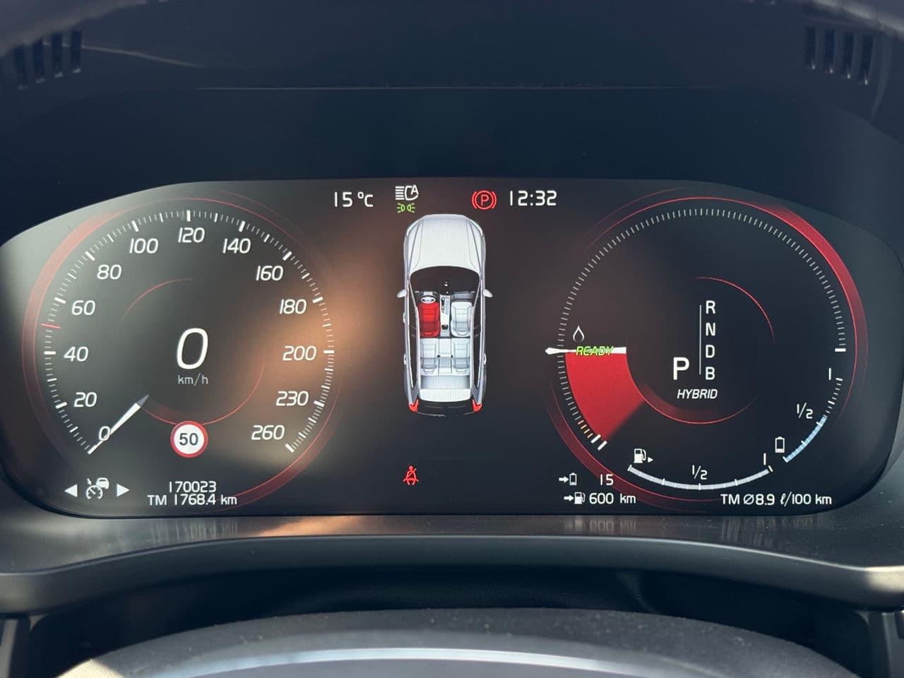 Volvo XC 60 2018 — Миниатюра 8