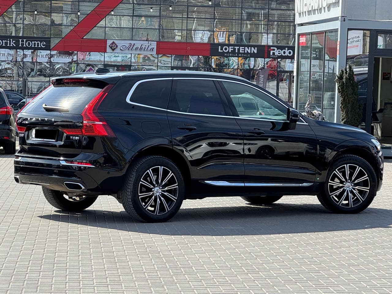 Volvo XC 60 2018 — Миниатюра 3