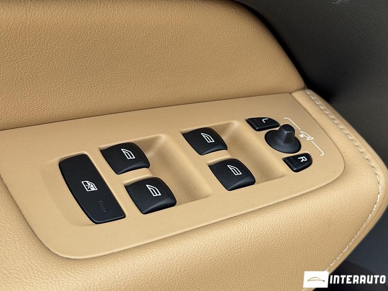 Volvo XC 60 2018 — Миниатюра 17