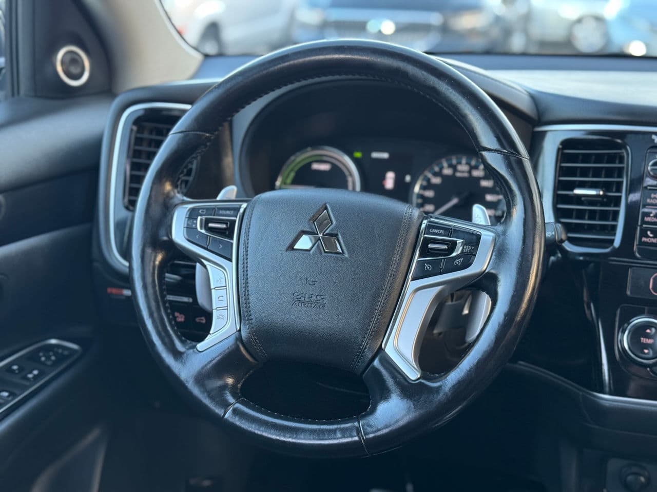 Mitsubishi Outlander 2016 — Миниатюра 10