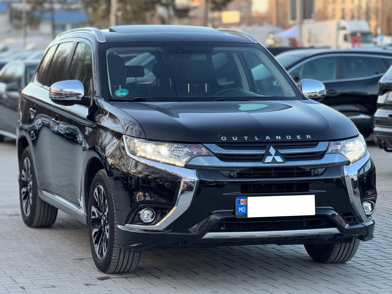Mitsubishi Outlander 2016 — Миниатюра 3