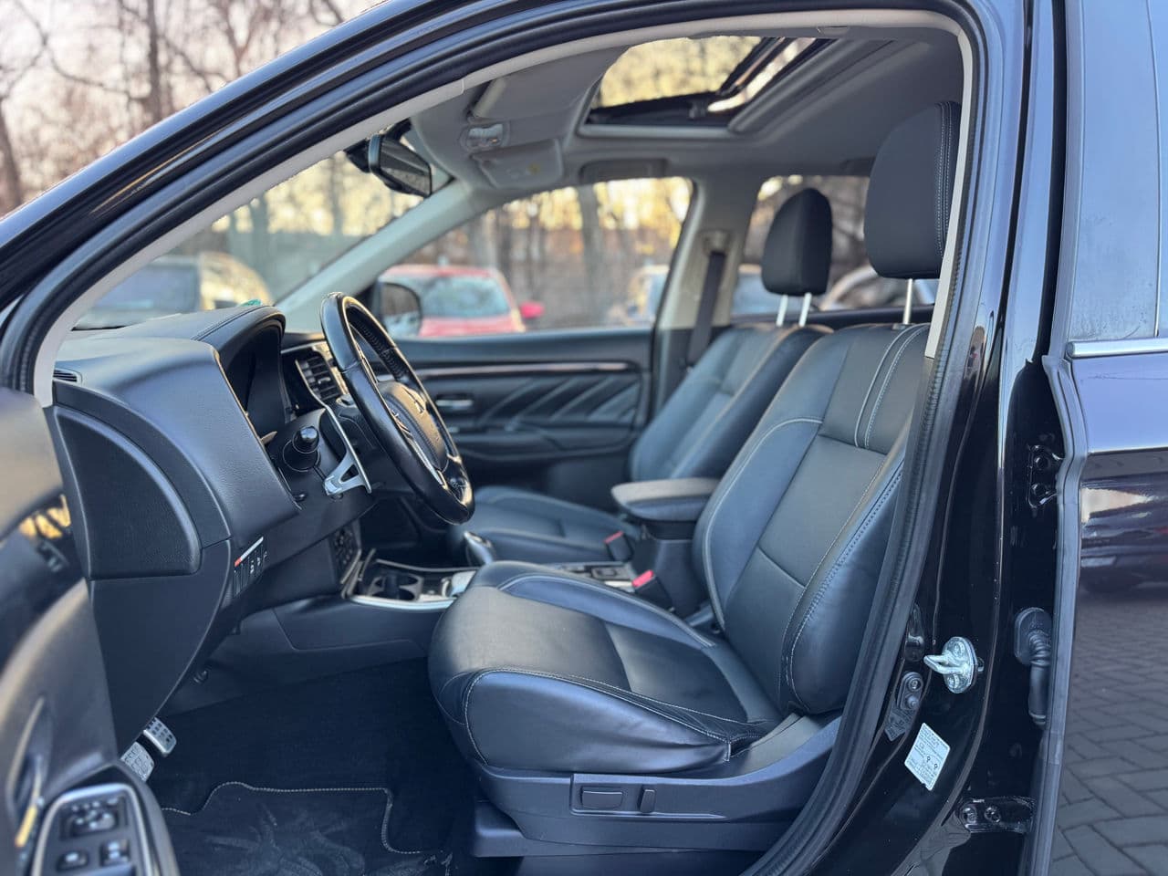 Mitsubishi Outlander 2016 — Миниатюра 5