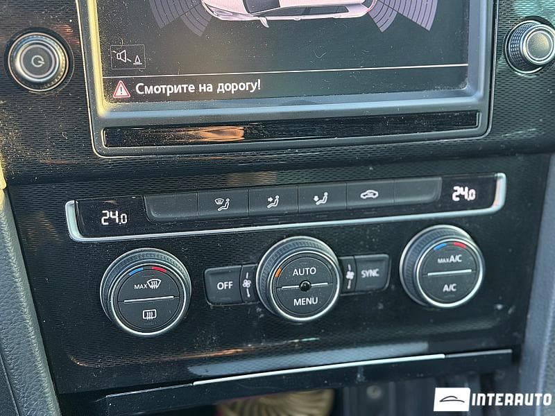 Volkswagen Golf GTE 2015 — Миниатюра 10