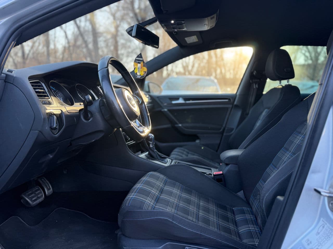 Volkswagen Golf GTE 2015 — Миниатюра 6