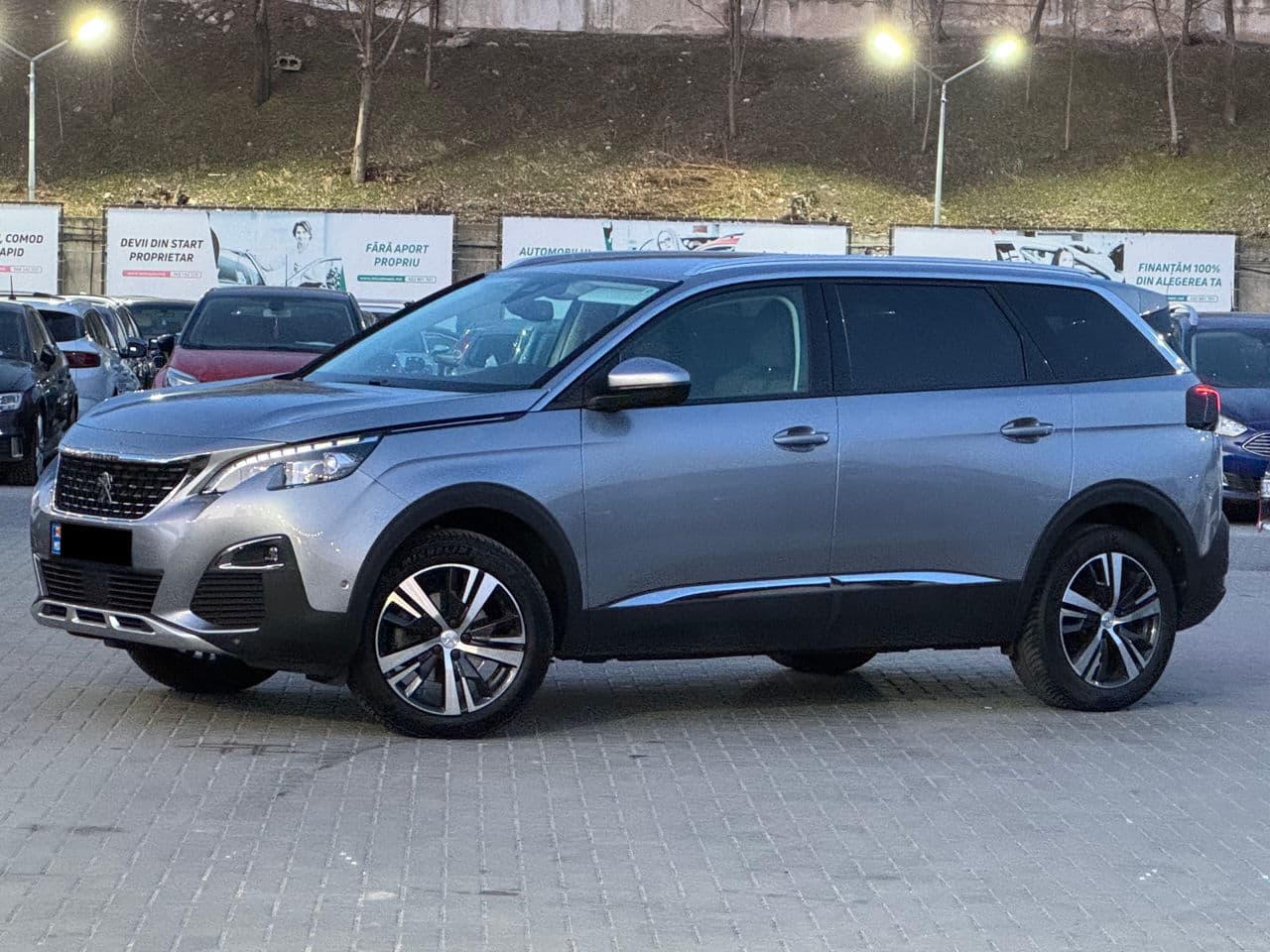 Peugeot 5008 2020 — Миниатюра 2