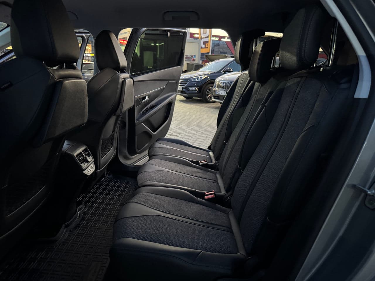 Peugeot 5008 2020 — Миниатюра 16
