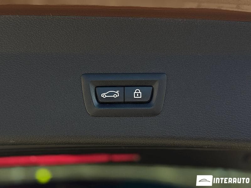 BMW X1 1.8D 2016 — Миниатюра 18