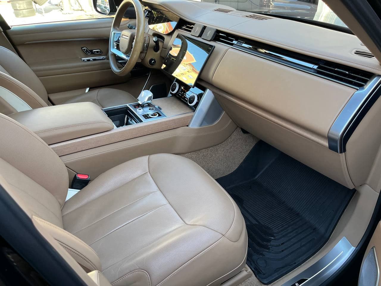 Land Rover Range Rover Vogue 2023 — Миниатюра 7