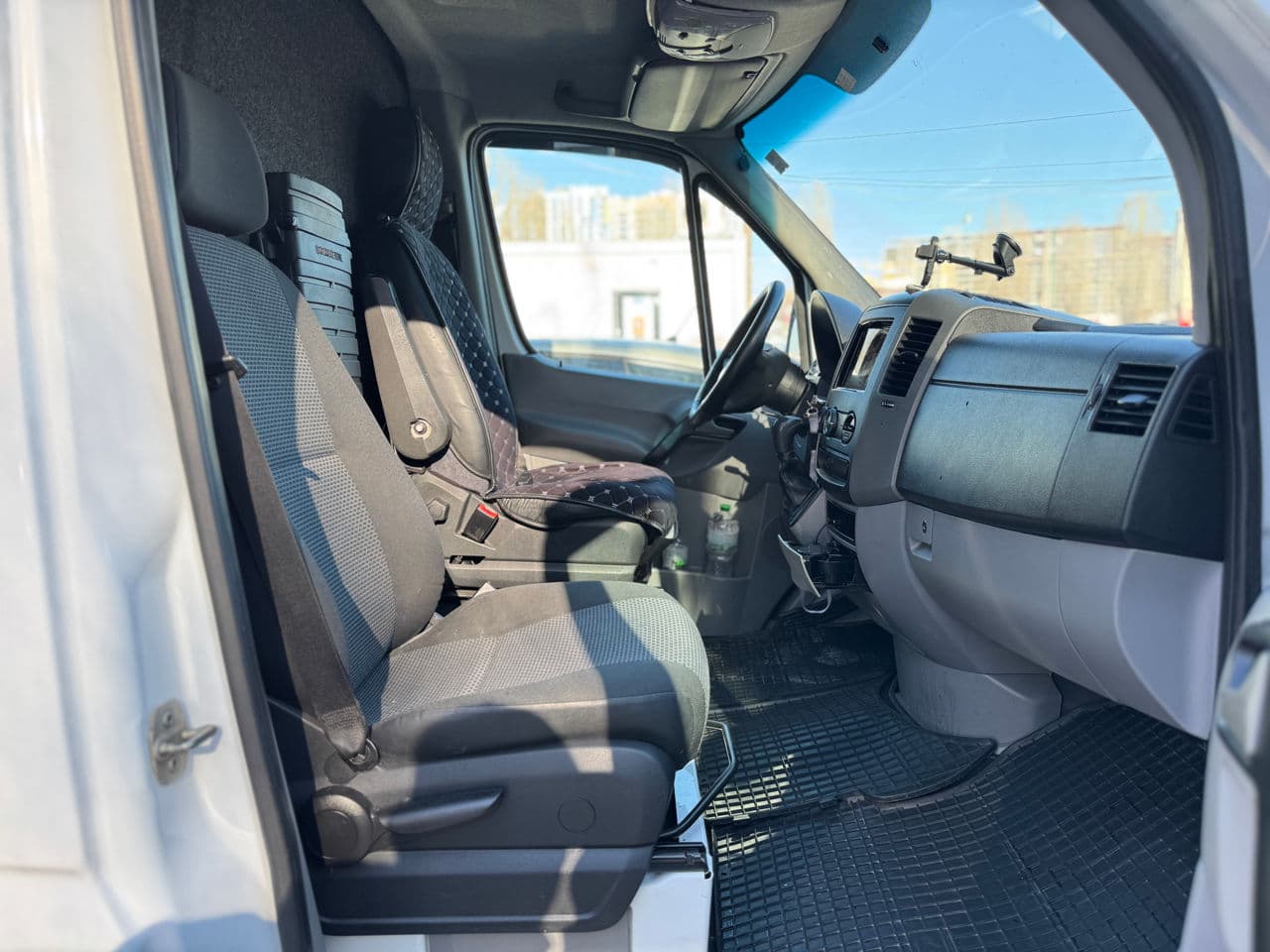 Mercedes Sprinter 2011 — Миниатюра 16