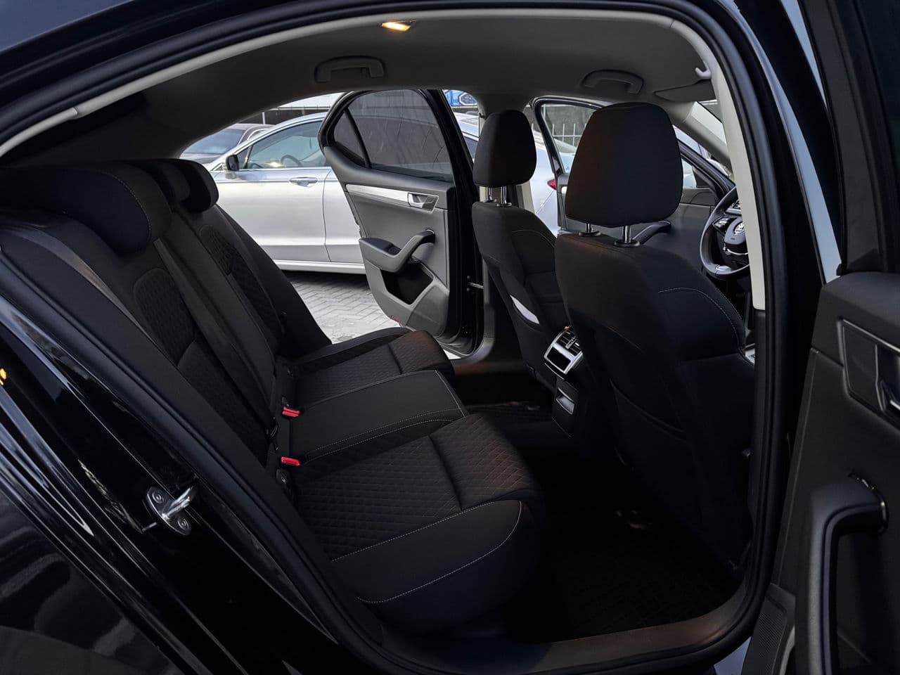 Skoda Superb 2020 — Миниатюра 17
