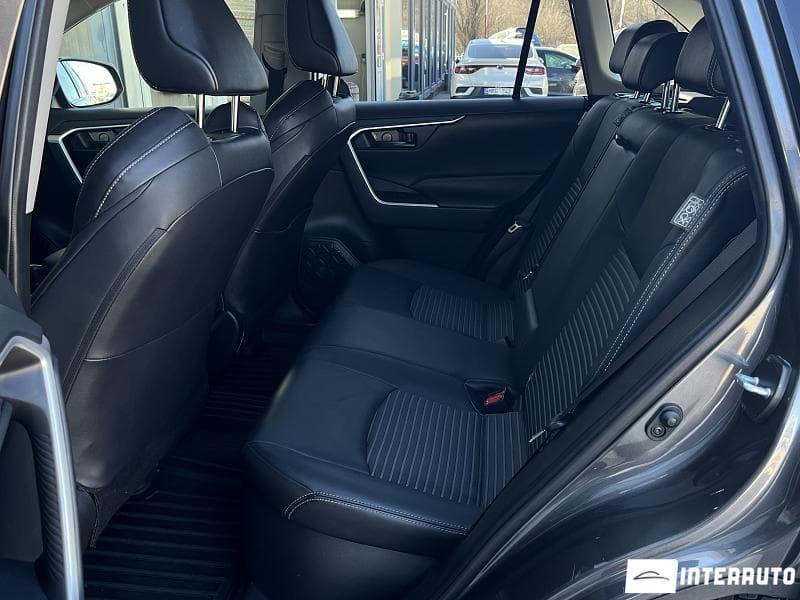Toyota Rav-4 2019 — Миниатюра 17