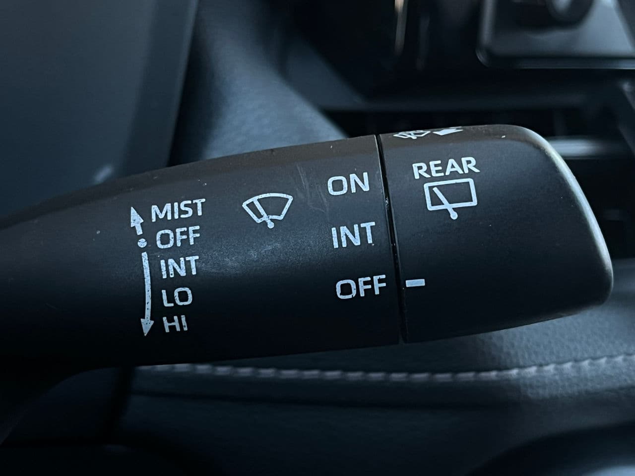 Toyota Rav-4 2019 — Миниатюра 13
