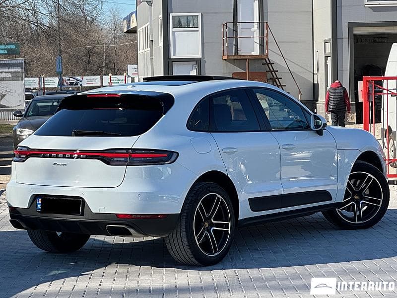 Porsche Macan 2021 — Миниатюра 2