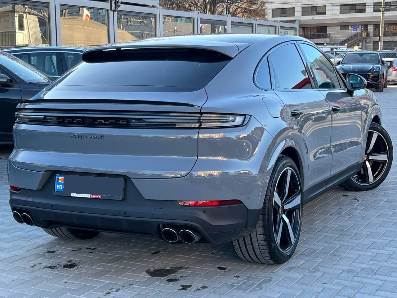 Porsche Cayenne S E-Hybrid Coupe 2023 — Миниатюра 2