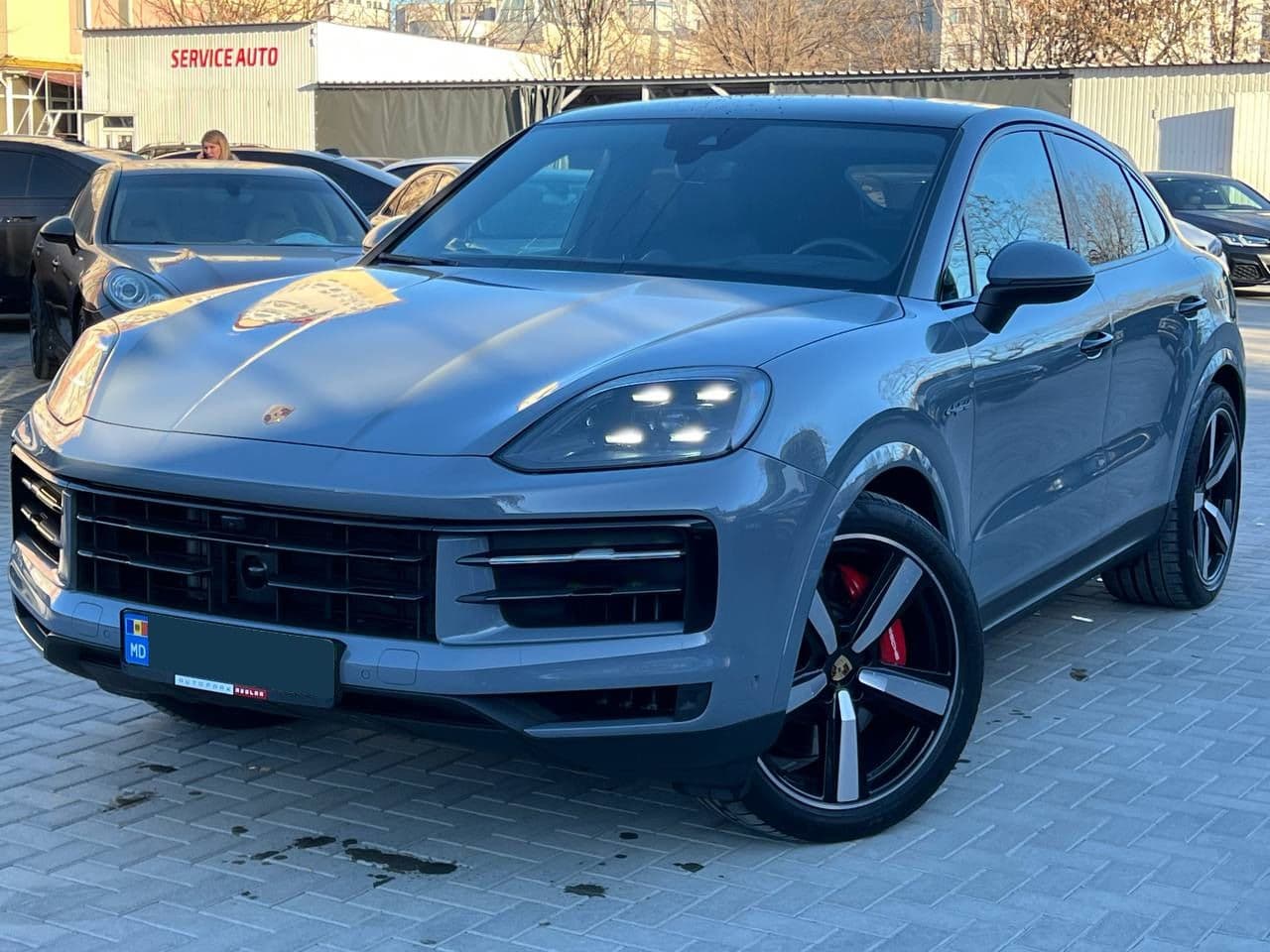 Porsche Cayenne S E-Hybrid Coupe 2023 — Миниатюра 3