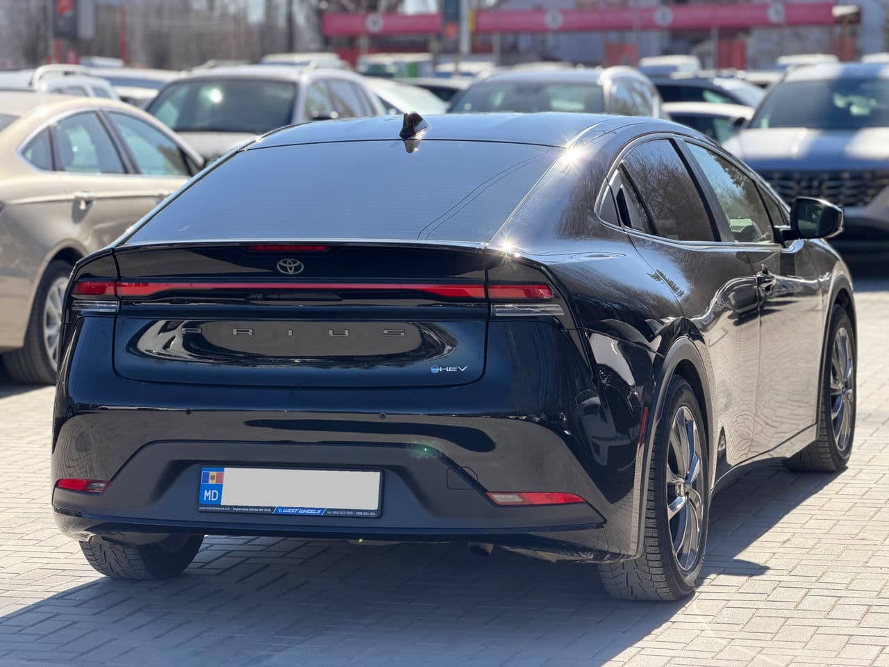 Toyota Prius 2023 — Миниатюра 2
