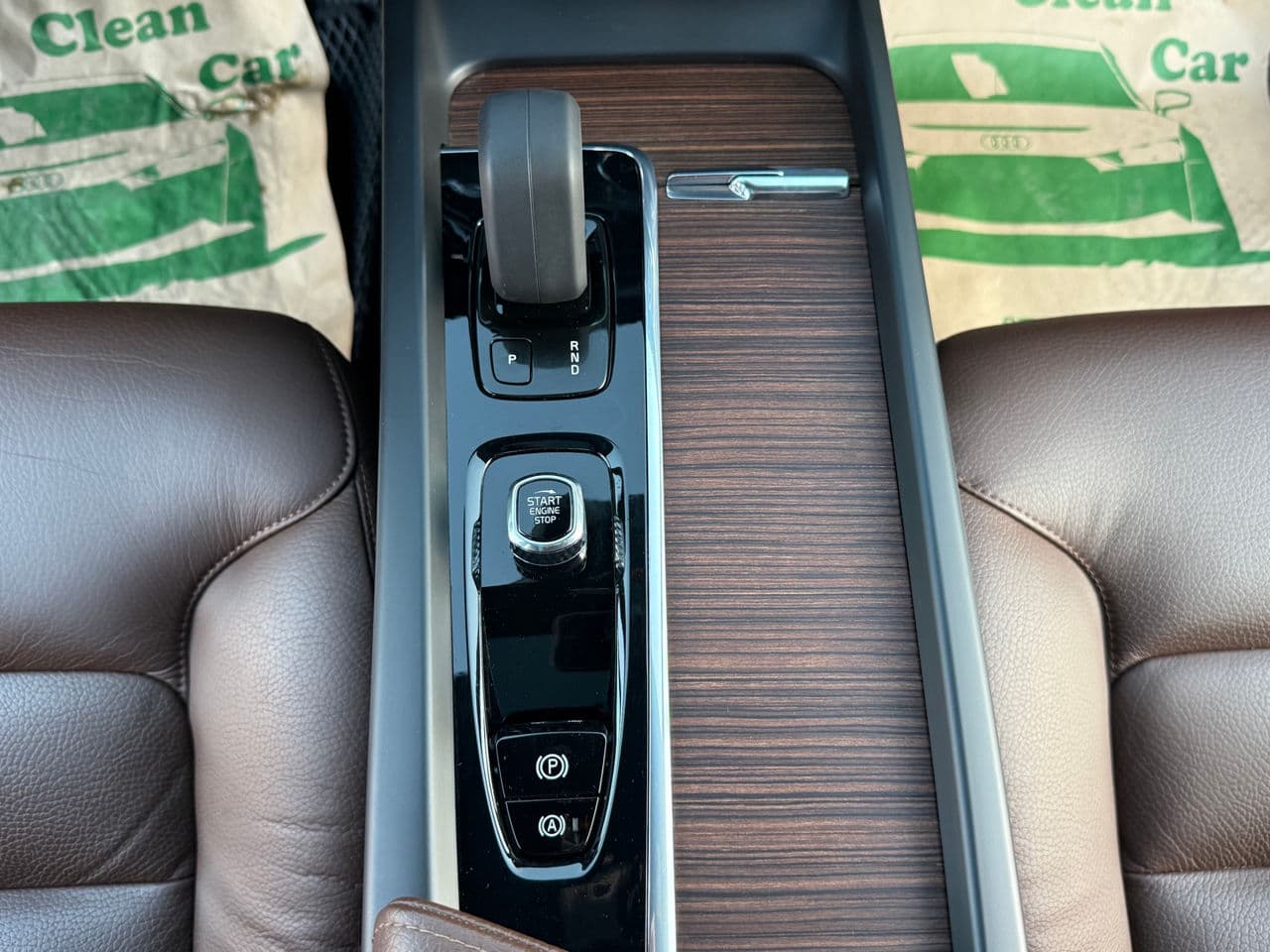 Volvo XC 60 2021 — Миниатюра 13