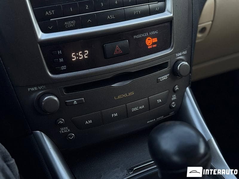 Lexus IS 220d 2007 — Миниатюра 10