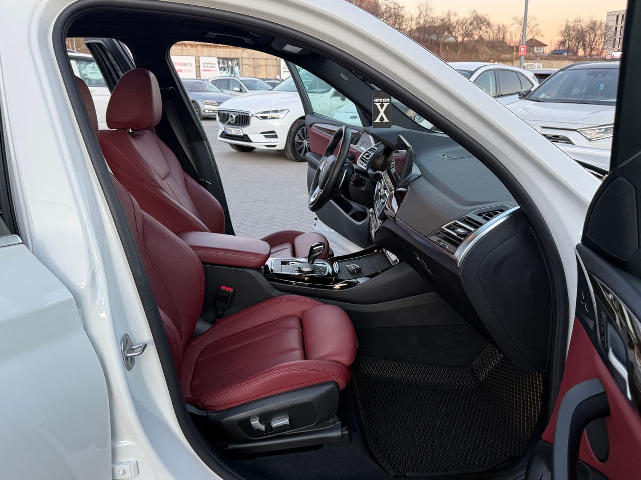 BMW X3 3.0i 2022 — Миниатюра 16
