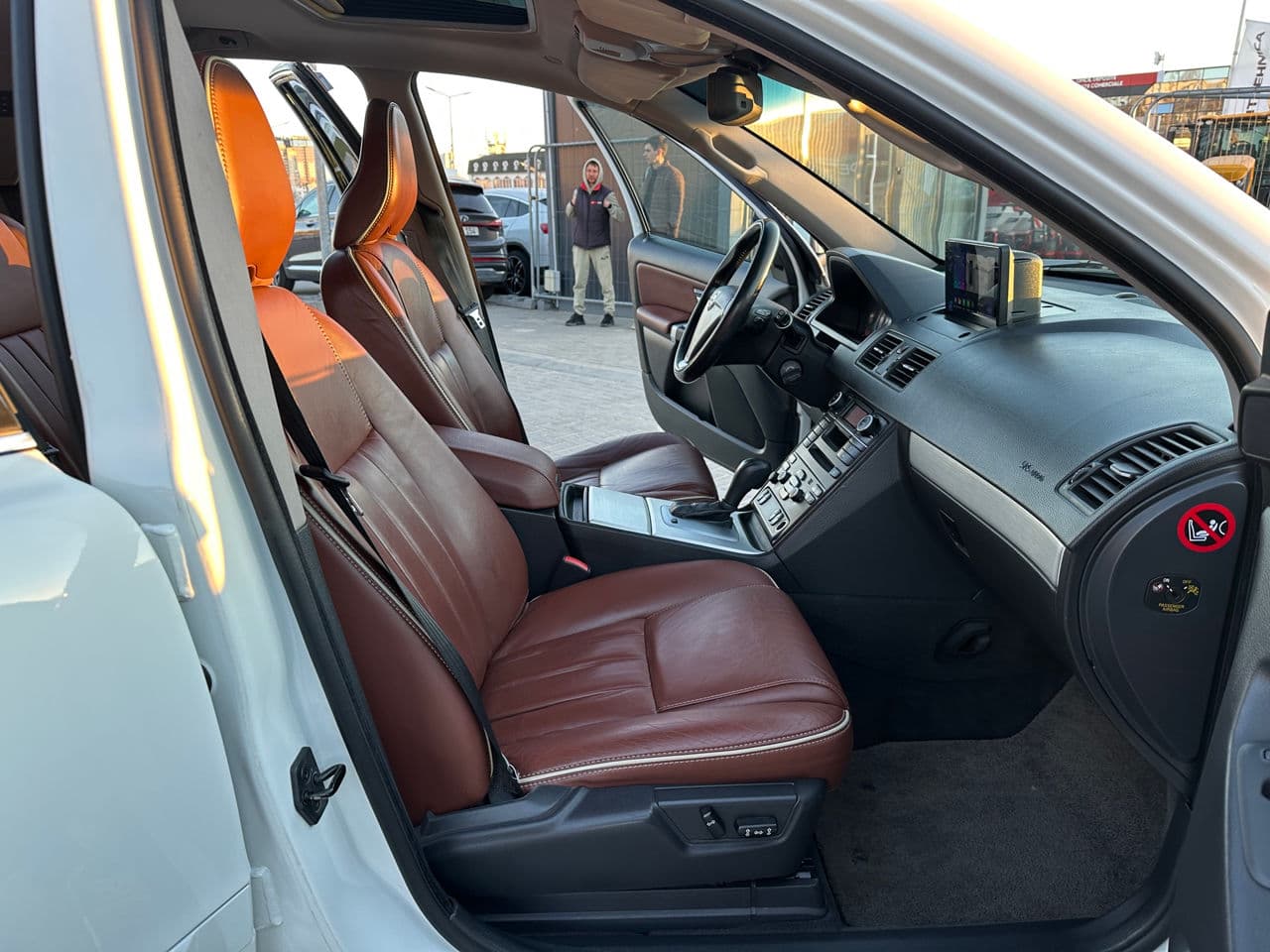 Volvo XC 90 2012 — Миниатюра 16