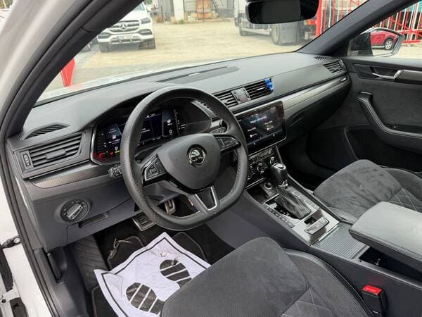 2020 Skoda Superb — Miniatură 5