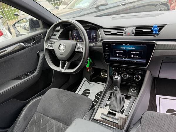 2020 Skoda Superb — Miniatură 8