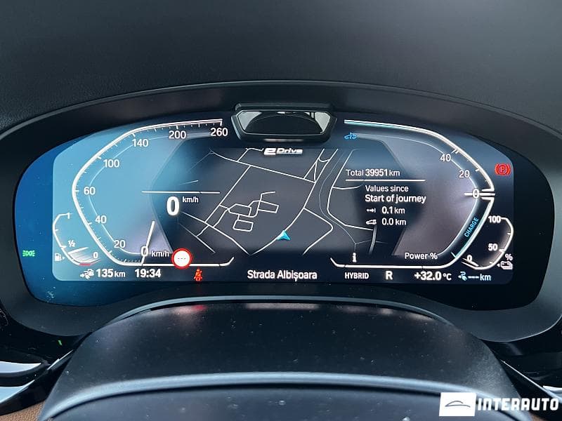 BMW 530e 2023 — Миниатюра 10