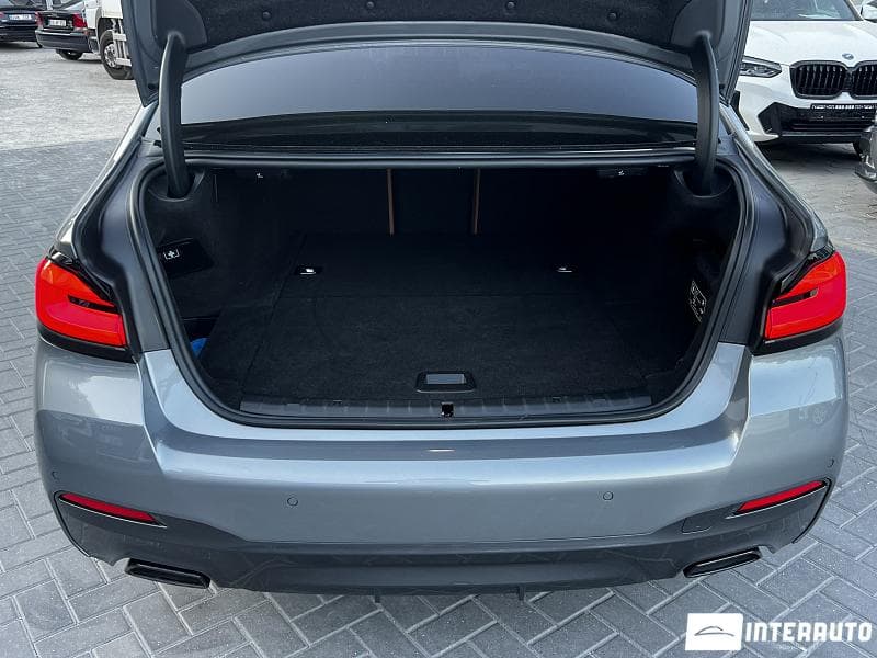 BMW 530e 2023 — Миниатюра 17