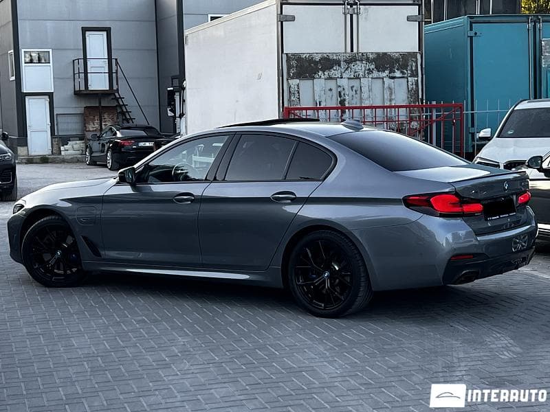 BMW 530e 2023 — Миниатюра 2